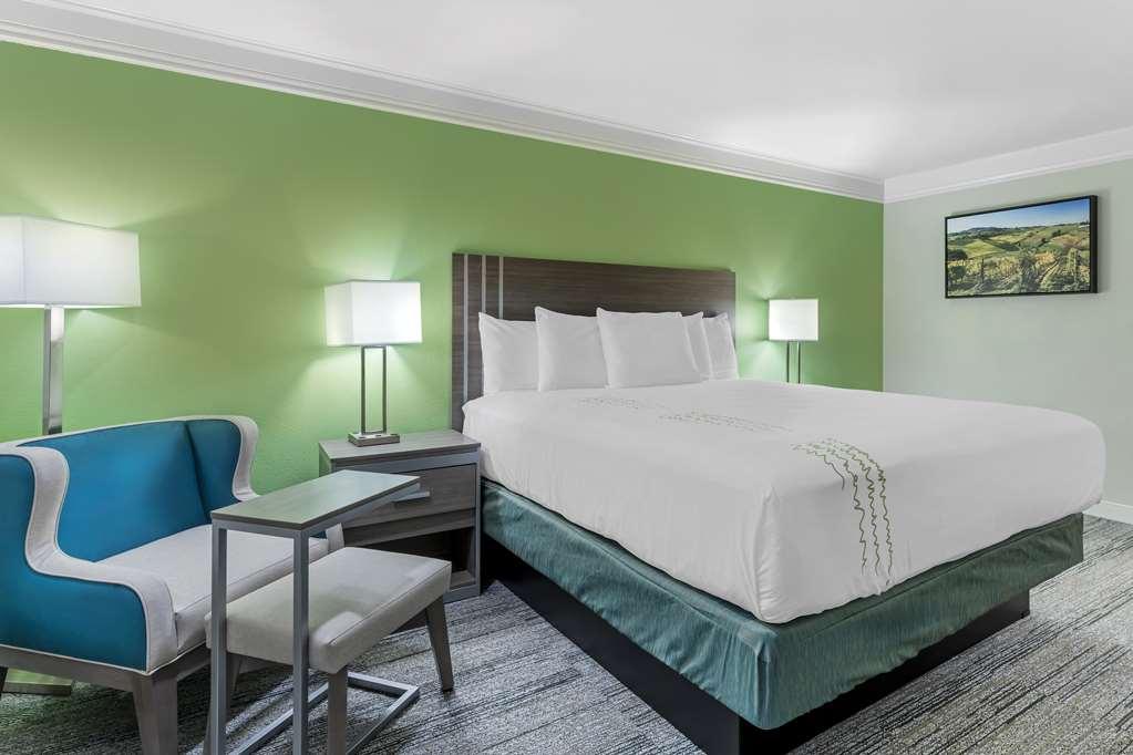 Best Western Cordelia Inn Room photo